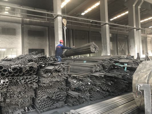 ГЕКТОЛИТР заканчивает трубку 316L 321 Aisi 304 трубы круга нержавеющей стали круглую для украшения